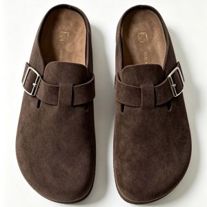 Zuecos de antelina